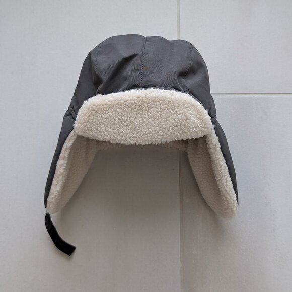 (4/$20) H&M - Fleece-Lined Earflap Cap - Picture 2 of 6